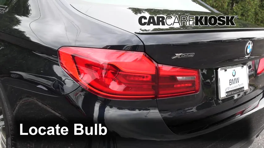 2018 BMW M550i xDrive 4.4L V8 Turbo Luces Luz de giro trasera (reemplazar foco)